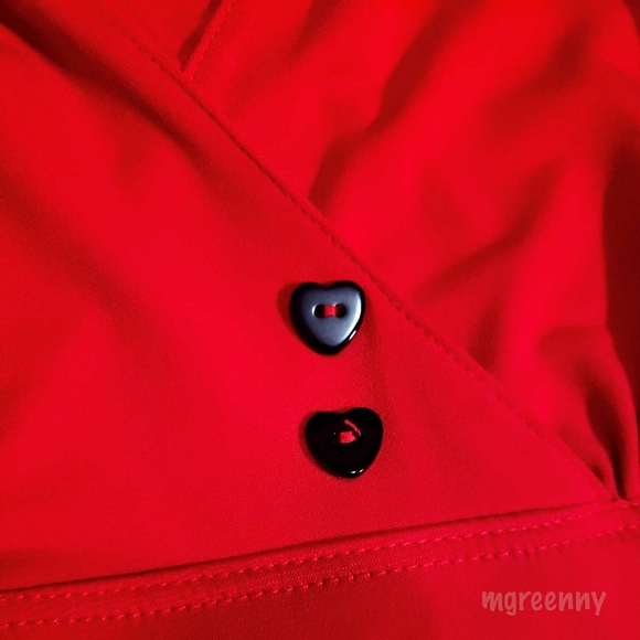 Pinup Couture Red Top - Picture 4 of 7